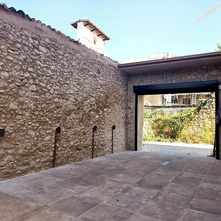 Dimora Adelfina - L'Aquila Centro Villa Exterior foto
