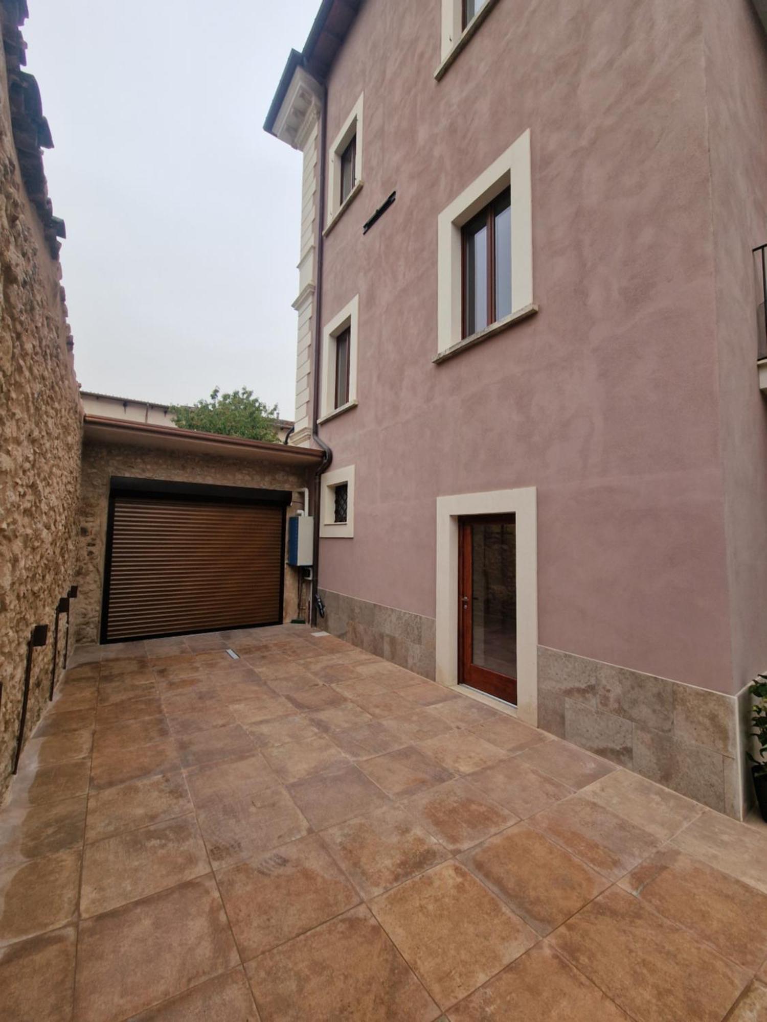 Dimora Adelfina - L'Aquila Centro Villa Exterior foto